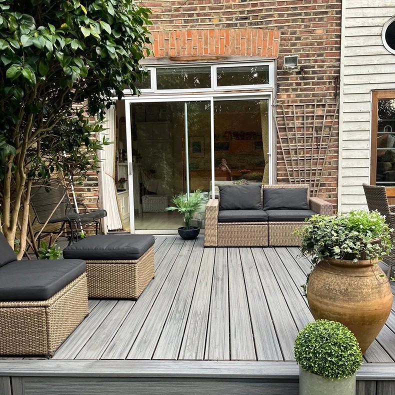 Decks.Com Official Instagram Carousel Album 2024 10 25 21 01 00 18027900173155278