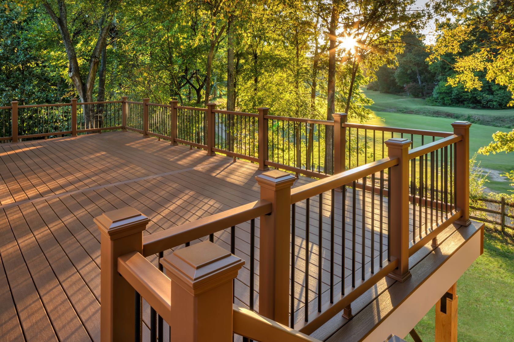 Innovative Deck Railing Ideas That Won’T Break The Bank
