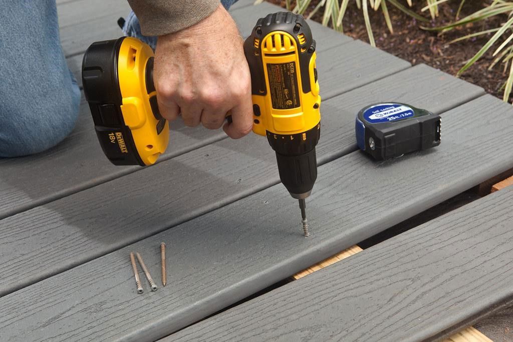 Aluminum vs. Composite Decking 2