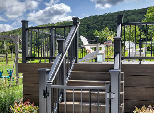 Deck Design Focused On Guest Safety With Durable Railings