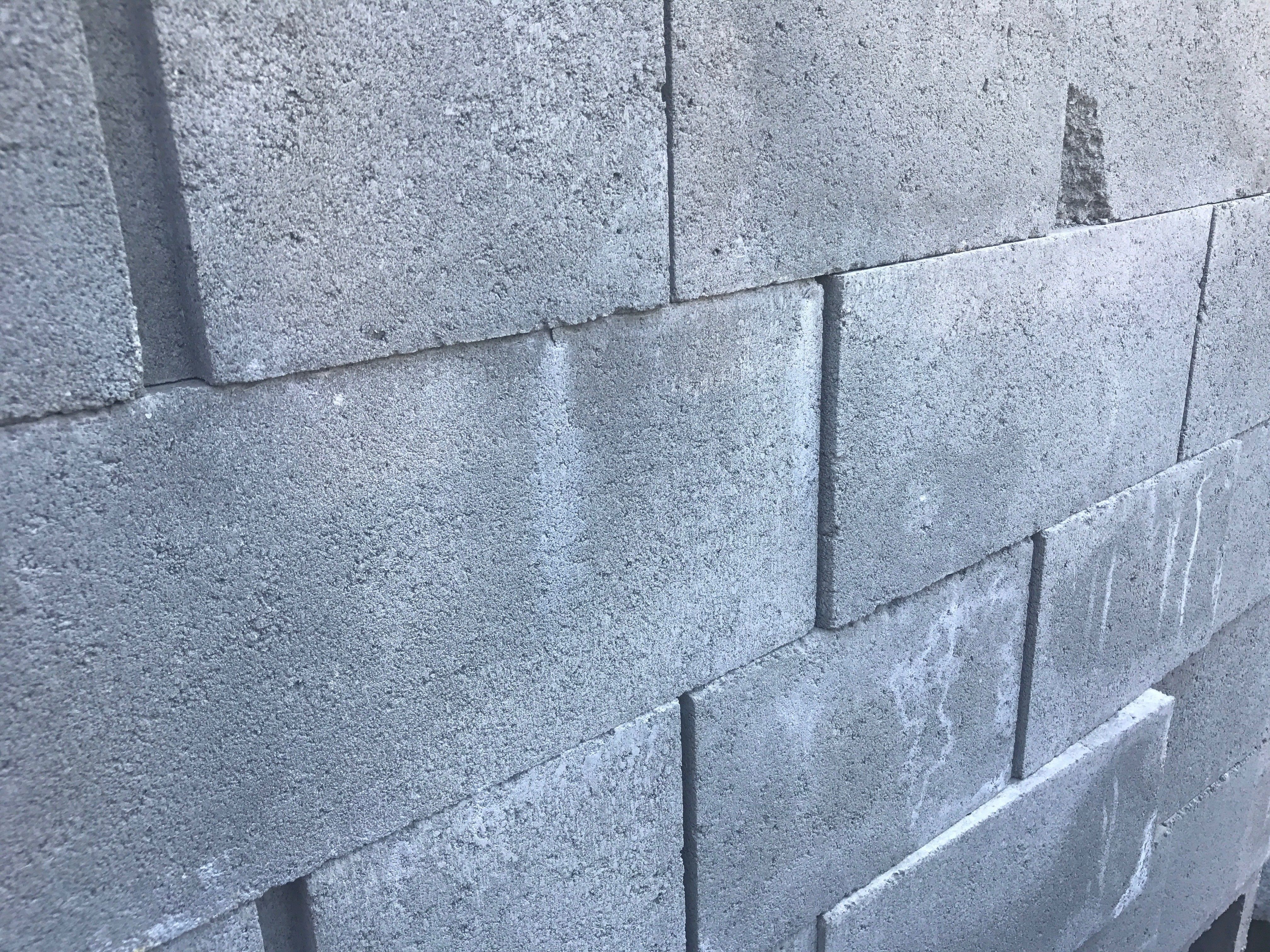 Block wall